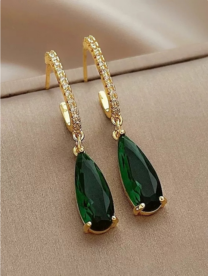 Classic Green Crystal Drop Earrings – Elegant Gold Finish