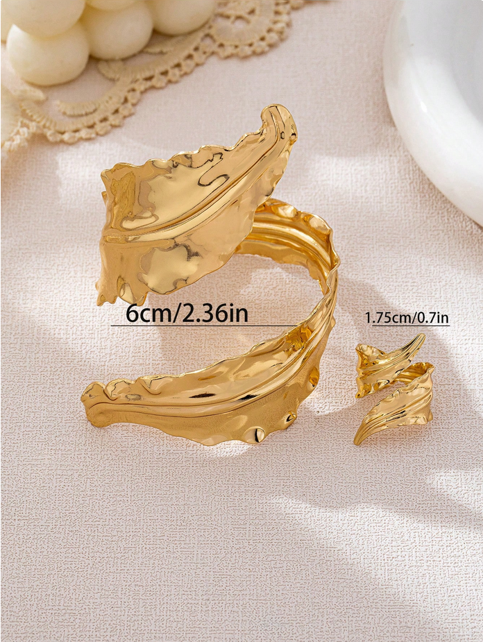 1 Set Exaggerated Luxury Textured Asymmetric Heavy Metal Leaf Bracelet And Ring Jewelry Set,